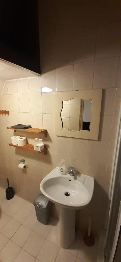 Iru, Not For Parties, Not A Hotel, Room With No Kitchen Amsterdam Esterno foto
